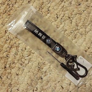 Keychain holder